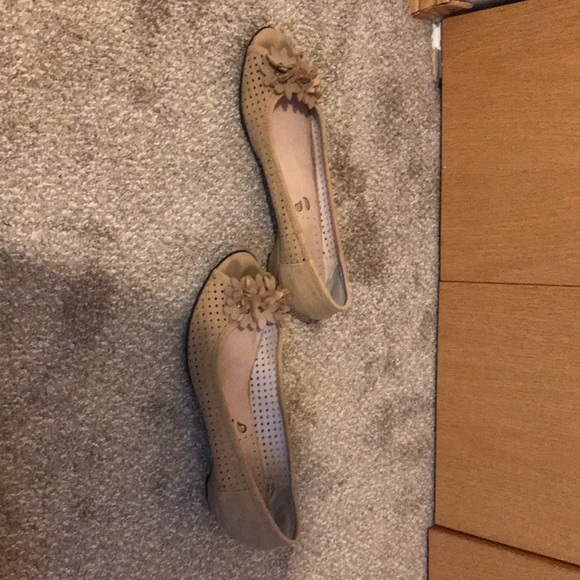 Portia size 7 or 8 shoes - Picture 3 of 3